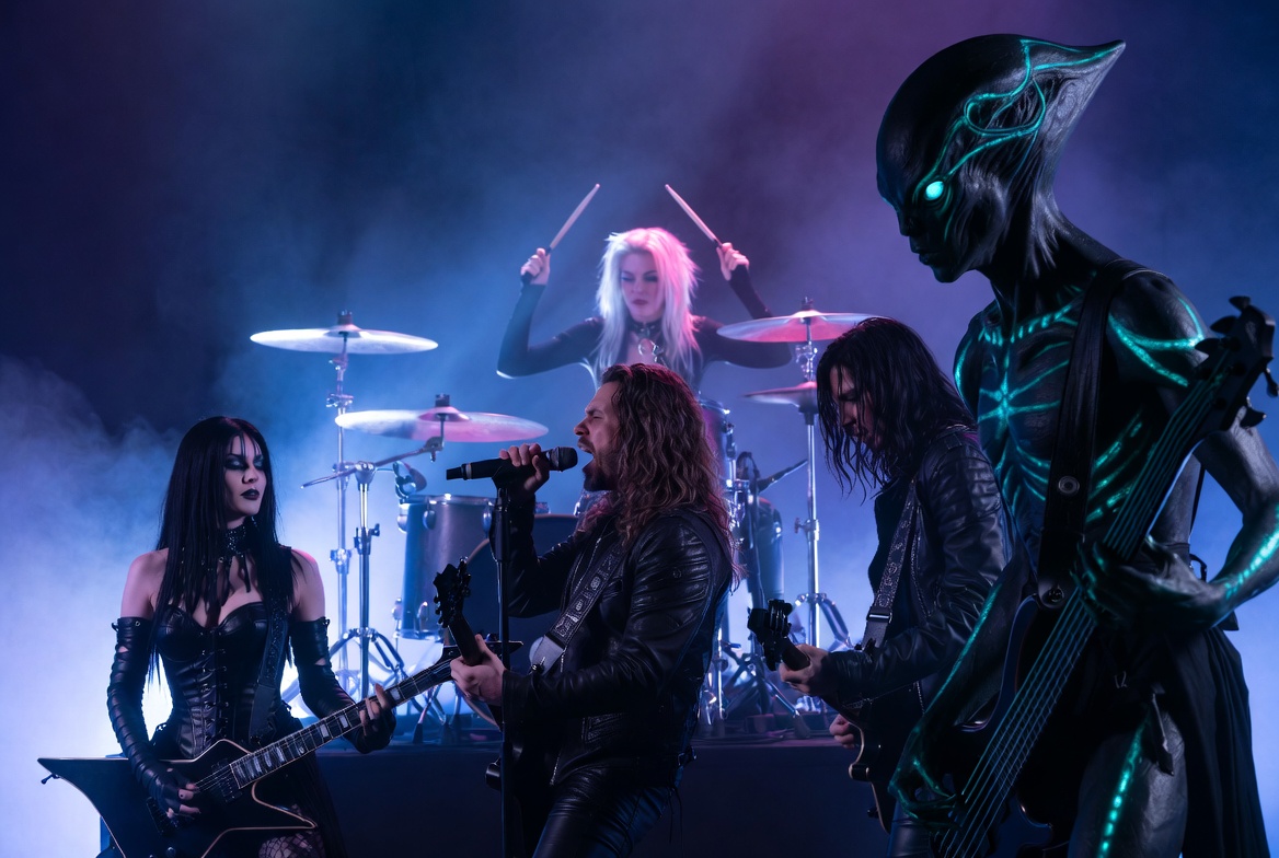 The full band, stage wide